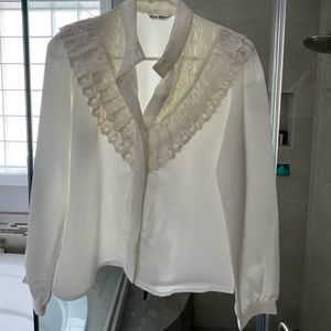 Vintage white long sleeve top with ruffles & lace